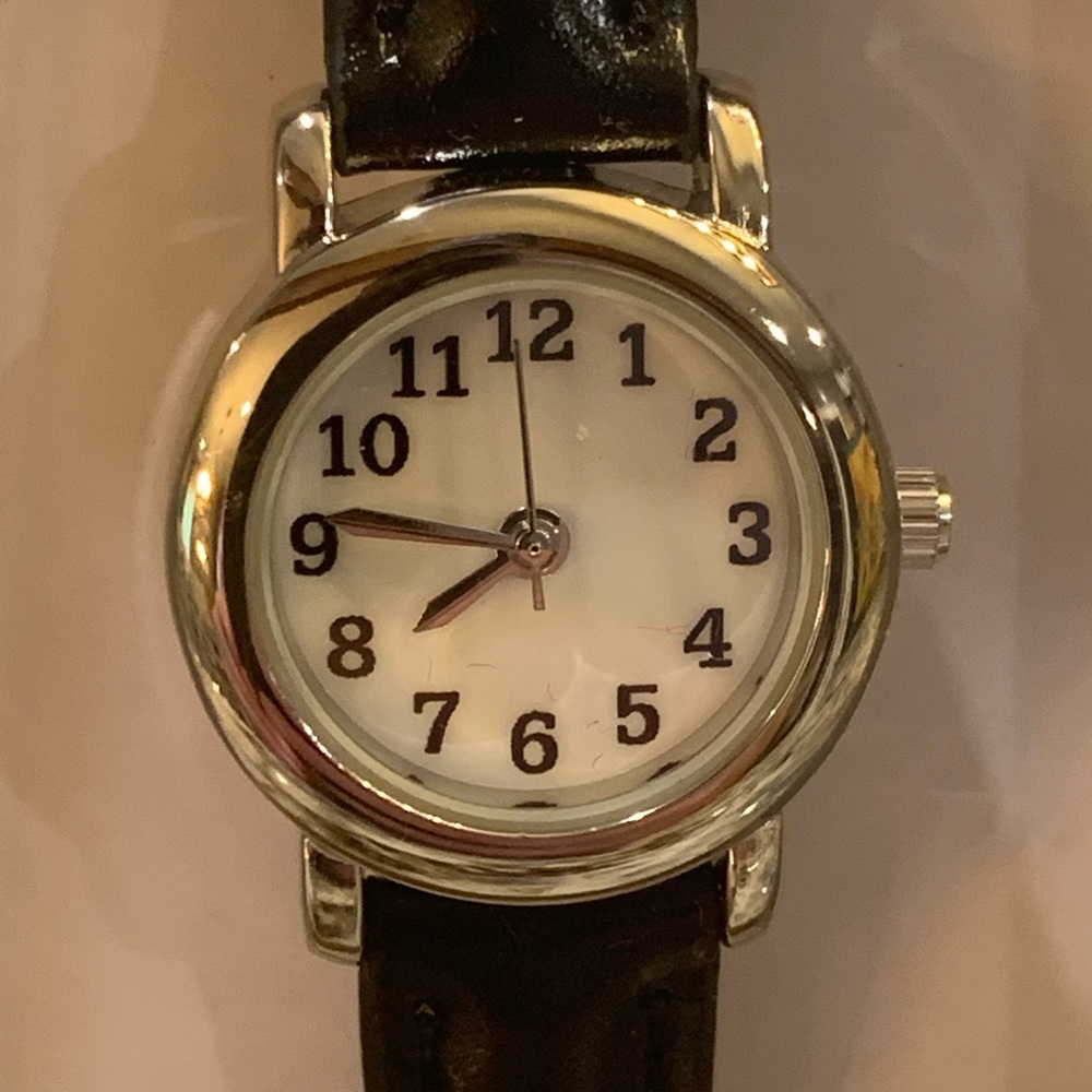 Time and Tru Silver and Black Women's Watch, 2-piece Black Band